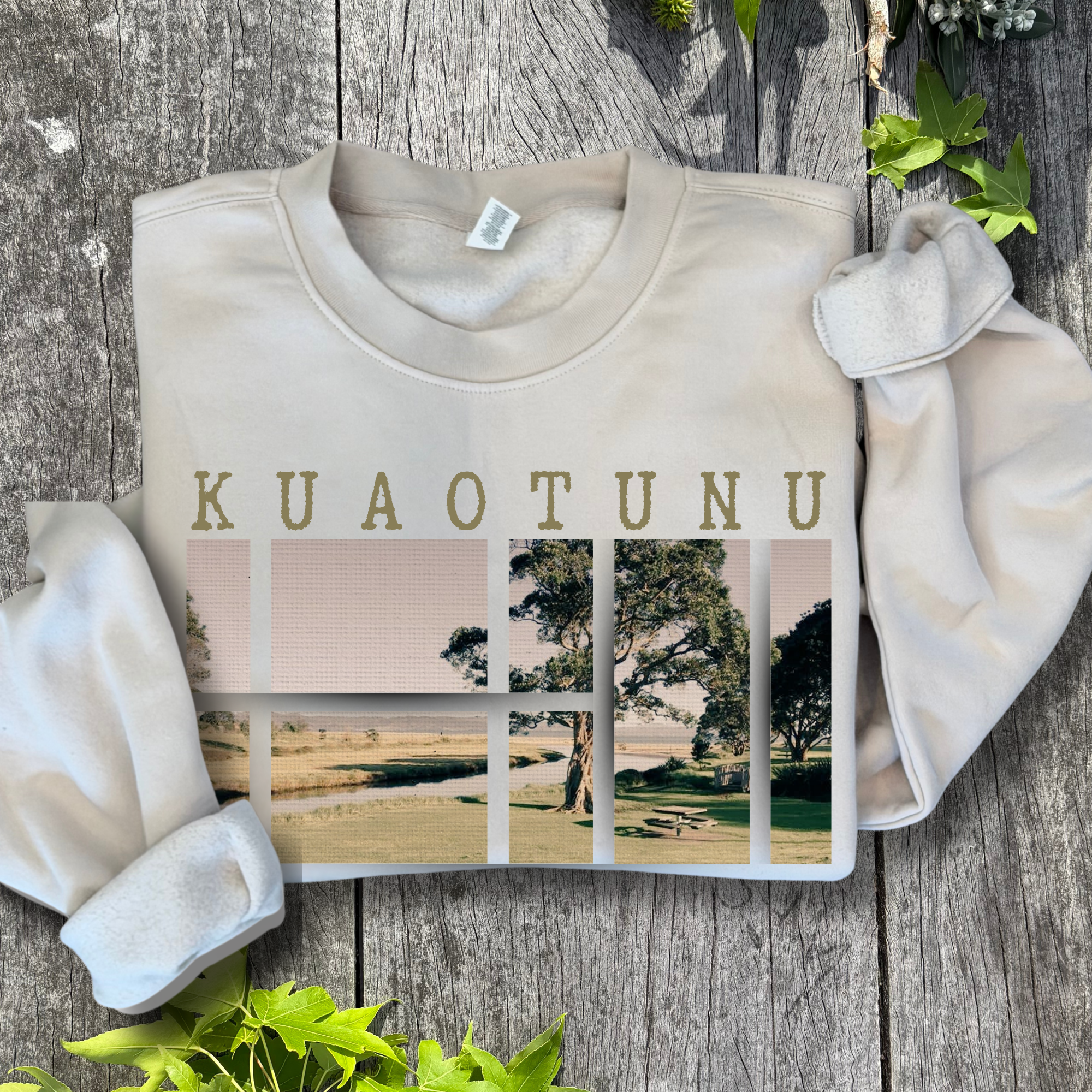 Kuaotunu Collage | Pōhutukawa Tree - Adults Fits